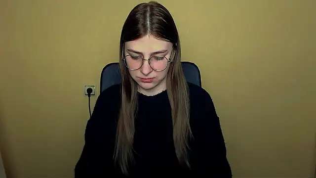 Luna Lush  online show from 04/23/26, 07:30