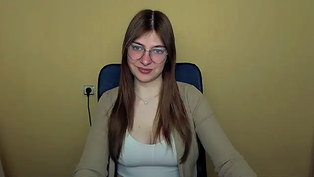 Luna Lush  online show from 04/24/26, 09:45