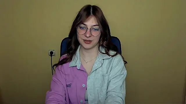 Snapshot of Luna_Lush_ chatting on 05/01/26, 08:41 Luna Lush online show from 05/01/26, 08:41