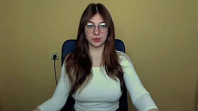 Snapshot of Luna_Lush_ chatting on 05/02/26, 08:30 Luna Lush online show from 05/02/26, 08:30