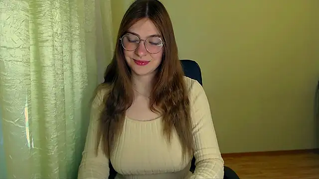Snapshot of Luna_Lush_ chatting on 06/02/26, 10:28 Luna Lush online show from 06/02/26, 10:28