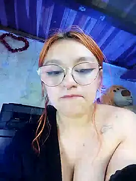 SophiaWeestt99 online show from 03/04/25, 08:02