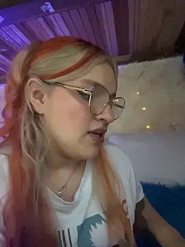 SophiaWeestt99 online show from 10/23/25, 03:39