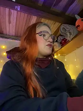 SophiaWeestt99 online show from 02/04/26, 03:45