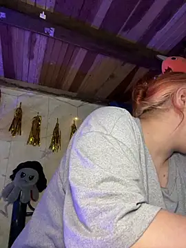 SophiaWeestt99 online show from 04/10/26, 04:50