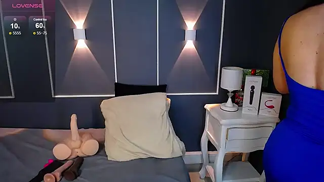 Emmawattsom online show from 12/26/24, 03:42