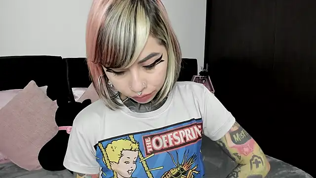 NikkiRamone online show from 01/21/25, 11:56