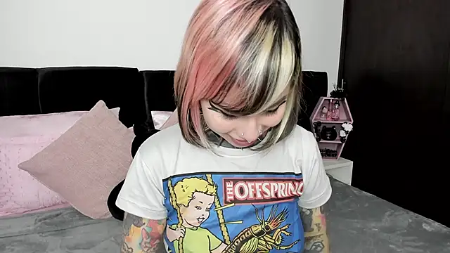 NikkiRamone online show from 01/21/25, 02:59