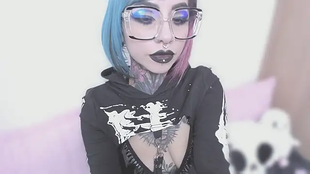 NikkiRamone online show from 09/30/25, 11:43