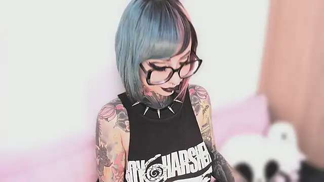 NikkiRamone online show from 10/02/25, 10:28