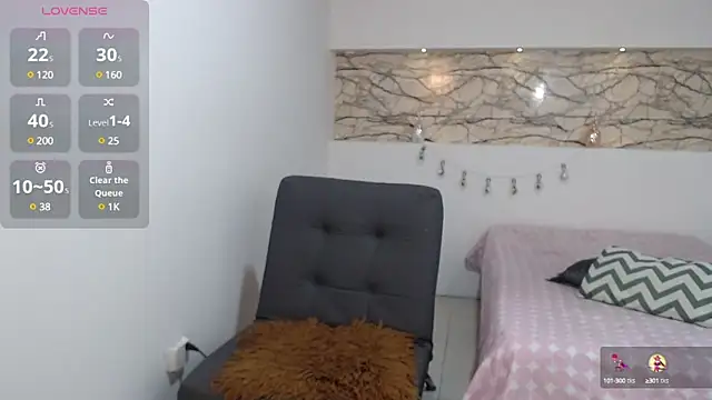 Snapshot of AdaCook2 chatting on 12/21/24, 09:04 AdaCook2 online show from 12/21/24, 09:04