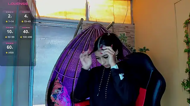 ZaraLim online show from 12/18/24, 12:07