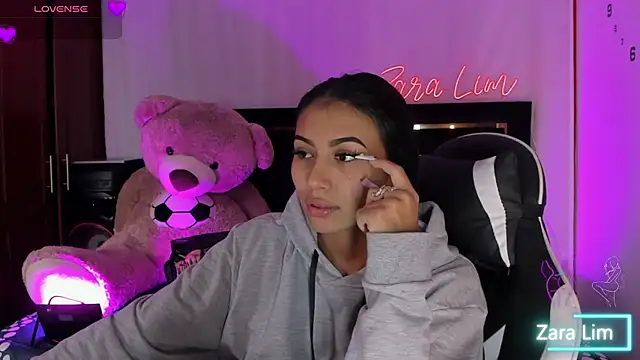 ZaraLim online show from 09/30/25, 02:44