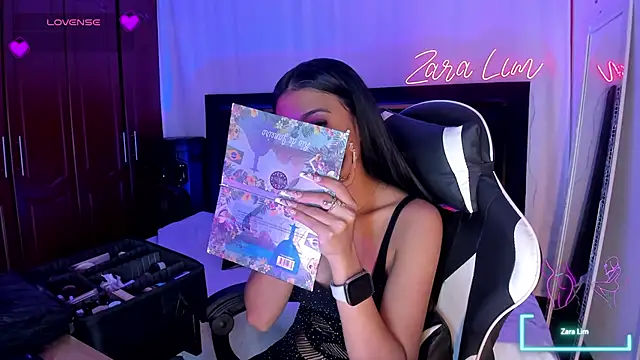 ZaraLim online show from 11/13/25, 09:36