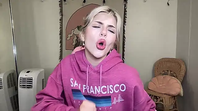 SirenitySirenxx online show from 03/06/25, 05:03