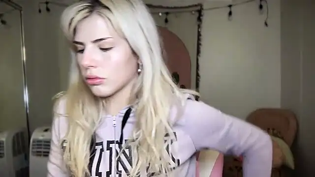 SirenitySirenxx online show from 03/07/25, 09:48