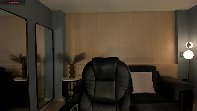 RebeccaHudson online show from 09/26/25, 08:02