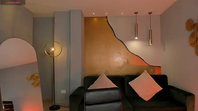 RebeccaHudson online show from 12/02/25, 07:20