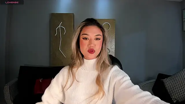 RebeccaHudson online show from 03/18/26, 07:50