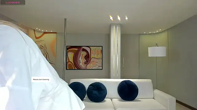 RebeccaHudson online show from 04/23/26, 08:00