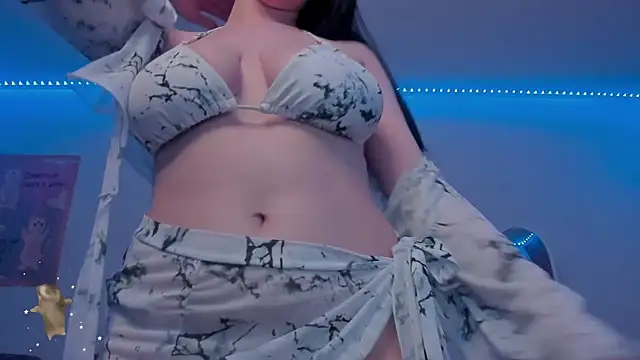 Snapshot of Taste_Jennyy chatting on 12/11/24, 04:07 Taste Jennyy online show from 12/11/24, 04:07