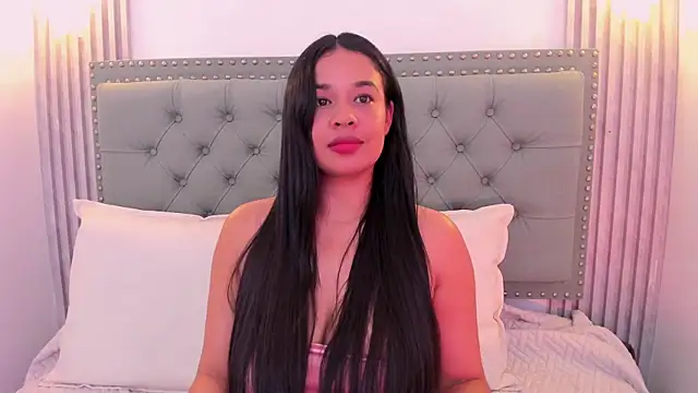 Aitana98  online show from 02/04/25, 07:18