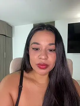Snapshot of Aitana98_ chatting on 05/08/26, 01:44 Aitana98 online show from 05/08/26, 01:44