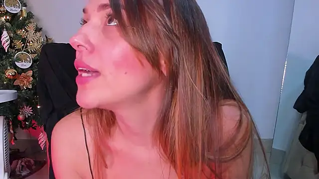 camilawm19 online show from 12/23/24, 08:44