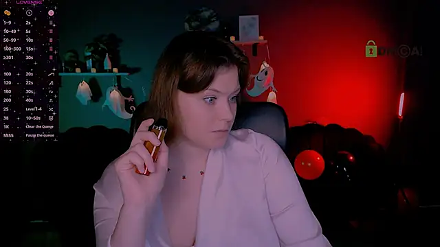 nikole kitt online show from 10/26/25, 08:04