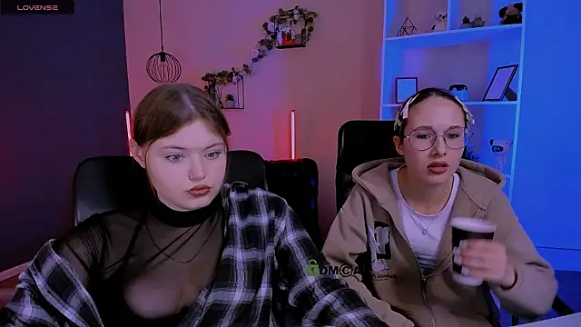 nikole kitt online show from 03/20/26, 08:03