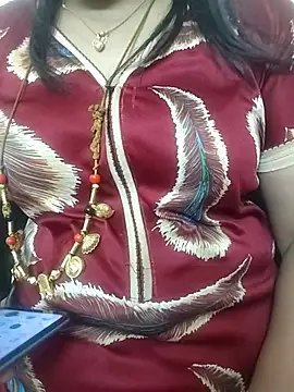 gaurika18 online show from 11/03/25, 02:29