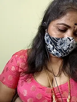 gaurika18 online show from 04/10/26, 09:36