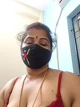 gaurika18 online show from 04/16/26, 05:47