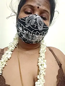 gaurika18 online show from 04/18/26, 07:58