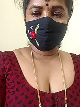 gaurika18 online show from 04/19/26, 09:30