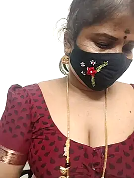 gaurika18 online show from 04/19/26, 06:10