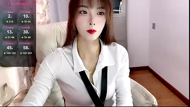 Snapshot of NINIbaby-99 chatting on 01/07/25, 05:54 NINIbaby-99 online show from 01/07/25, 05:54