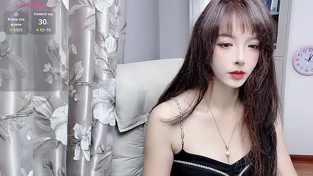 Snapshot of NINIbaby-99 chatting on 10/03/25, 04:04 NINIbaby-99 online show from 10/03/25, 04:04