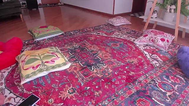 Whitekitty-exe online show from 02/06/25, 05:09