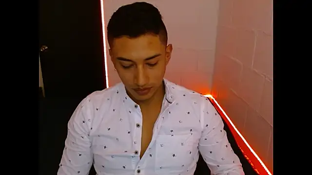 Snapshot of Davixx258 chatting on 02/01/25, 03:07 Davixx258 online show from 02/01/25, 03:07