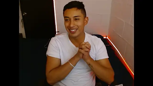 Snapshot of Davixx258 chatting on 02/06/25, 08:13 Davixx258 online show from 02/06/25, 08:13