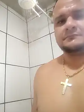 Snapshot of DitchingThrottle chatting on 02/02/26, 05:11 DitchingThrottle online show from 02/02/26, 05:11