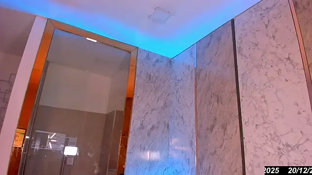 Keila Mendoza online show from 12/20/25, 05:14