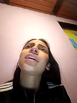 emma ambar online show from 02/08/25, 12:06