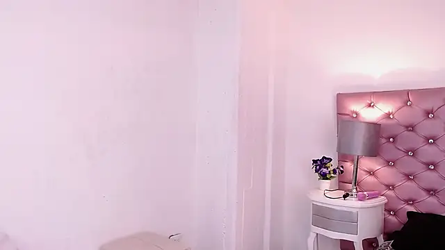 Snapshot of Angie99_gh chatting on 02/27/25, 04:52 Angie99 gh online show from 02/27/25, 04:52