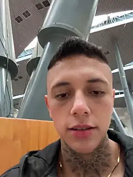 Snapshot of _PhillipBrown chatting on 01/30/25, 01:42 PhillipBrown online show from 01/30/25, 01:42