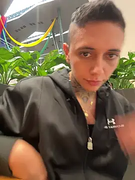 Snapshot of _PhillipBrown chatting on 02/12/25, 08:40 PhillipBrown online show from 02/12/25, 08:40