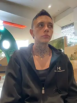 Snapshot of _PhillipBrown chatting on 02/26/25, 01:19 PhillipBrown online show from 02/26/25, 01:19