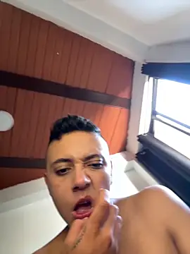 Snapshot of _PhillipBrown chatting on 09/09/25, 02:05 PhillipBrown online show from 09/09/25, 02:05