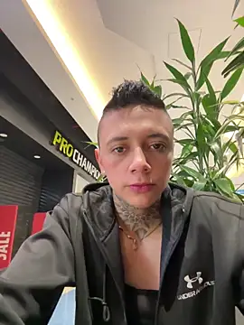 Snapshot of _PhillipBrown chatting on 09/15/25, 11:10 PhillipBrown online show from 09/15/25, 11:10